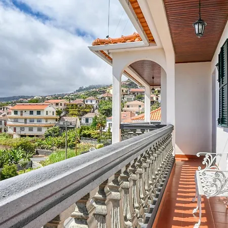 Clarisse's House I, A In Madeira Appartement *